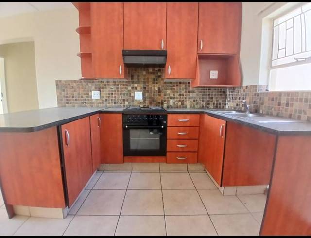 2 BEDROOM PROPERTY TO RENT IN VORNA VALLEY